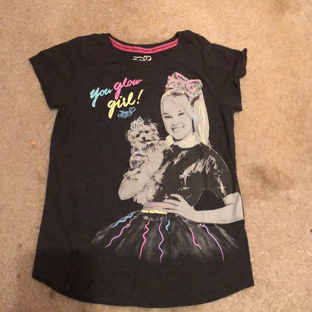 JoJo Siwa shirt